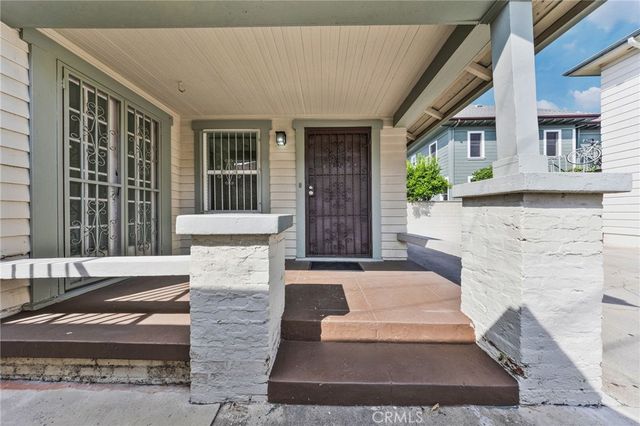 2718 W 15th, Los Angeles, CA 90006