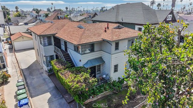 2718 W 15th, Los Angeles, CA 90006