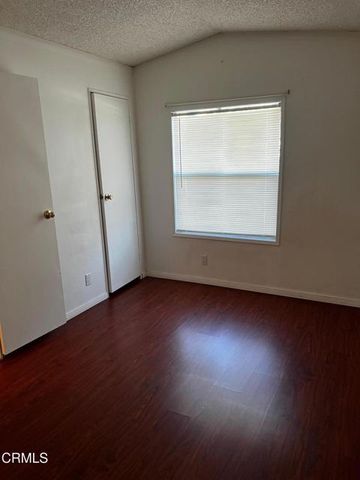 227 Calle de La Rosa 227, Camarillo, CA 93012