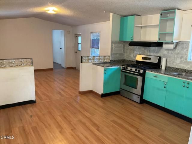 227 Calle de La Rosa 227, Camarillo, CA 93012