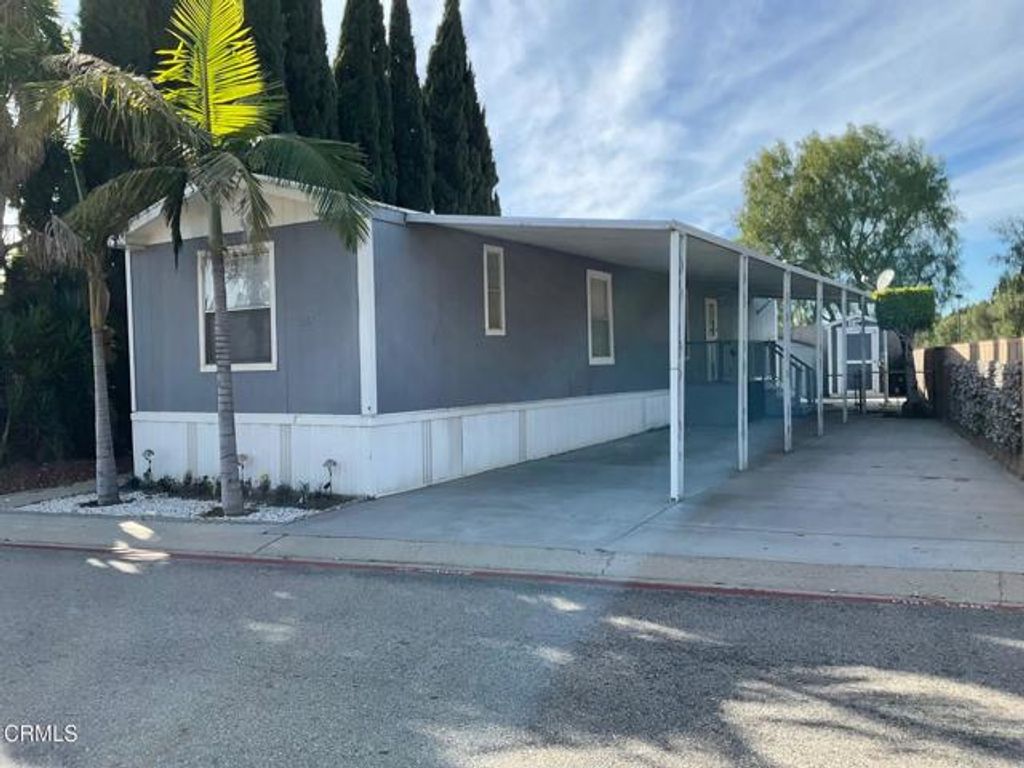 227 Calle de La Rosa 227, Camarillo, CA 93012