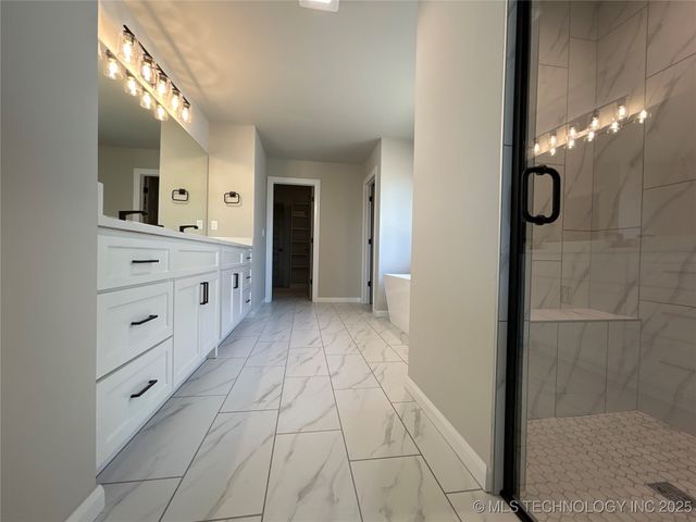 10404 E 132nd Street S, Bixby, OK 74008