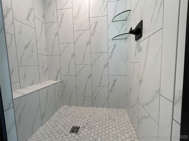 10404 E 132nd Street S, Bixby, OK 74008