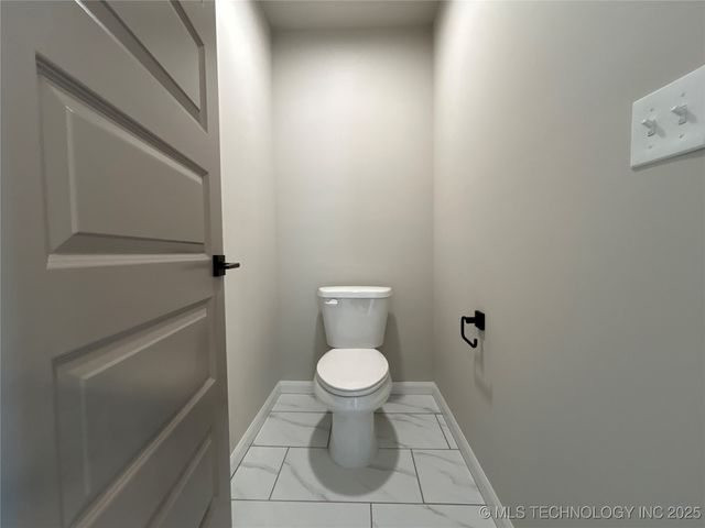 10404 E 132nd Street S, Bixby, OK 74008