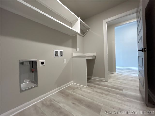 10404 E 132nd Street S, Bixby, OK 74008