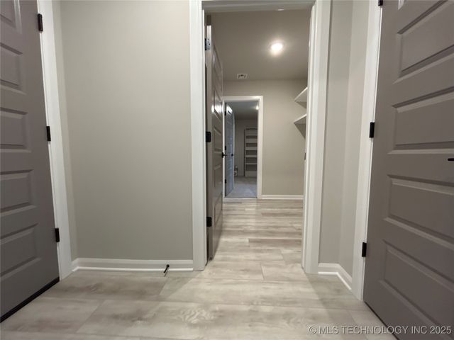 10404 E 132nd Street S, Bixby, OK 74008