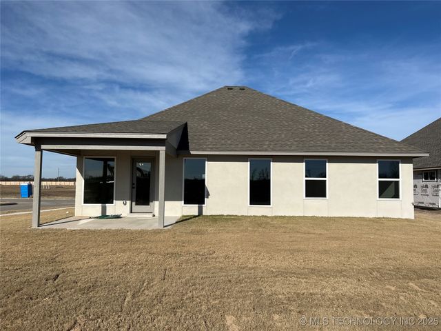 10404 E 132nd Street S, Bixby, OK 74008