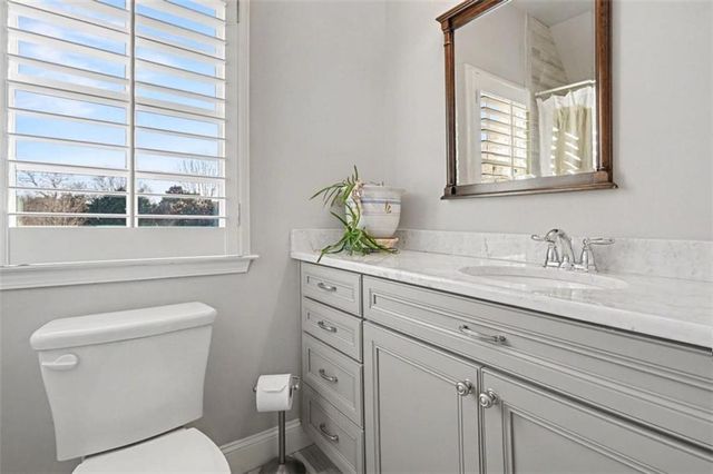 2153 Whitestone SE Court, Smyrna, GA 30080