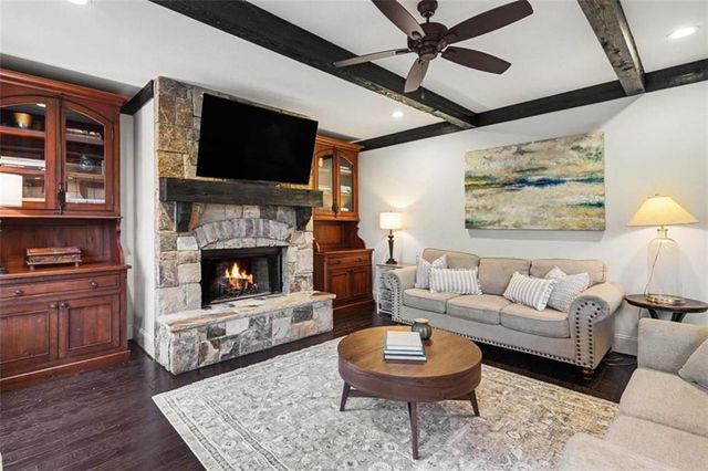 2153 Whitestone SE Court, Smyrna, GA 30080