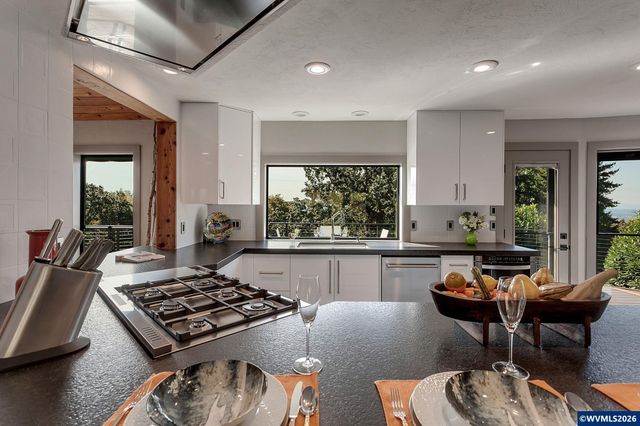 3383 Hillwood Rd SE, Jefferson, OR 97352