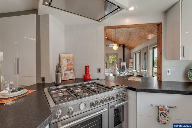 3383 Hillwood Rd SE, Jefferson, OR 97352