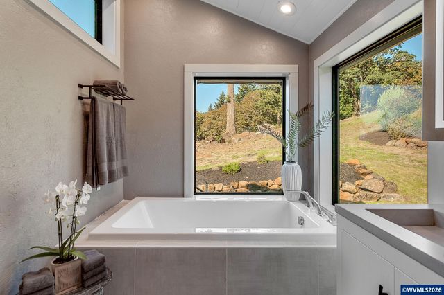3383 Hillwood Rd SE, Jefferson, OR 97352