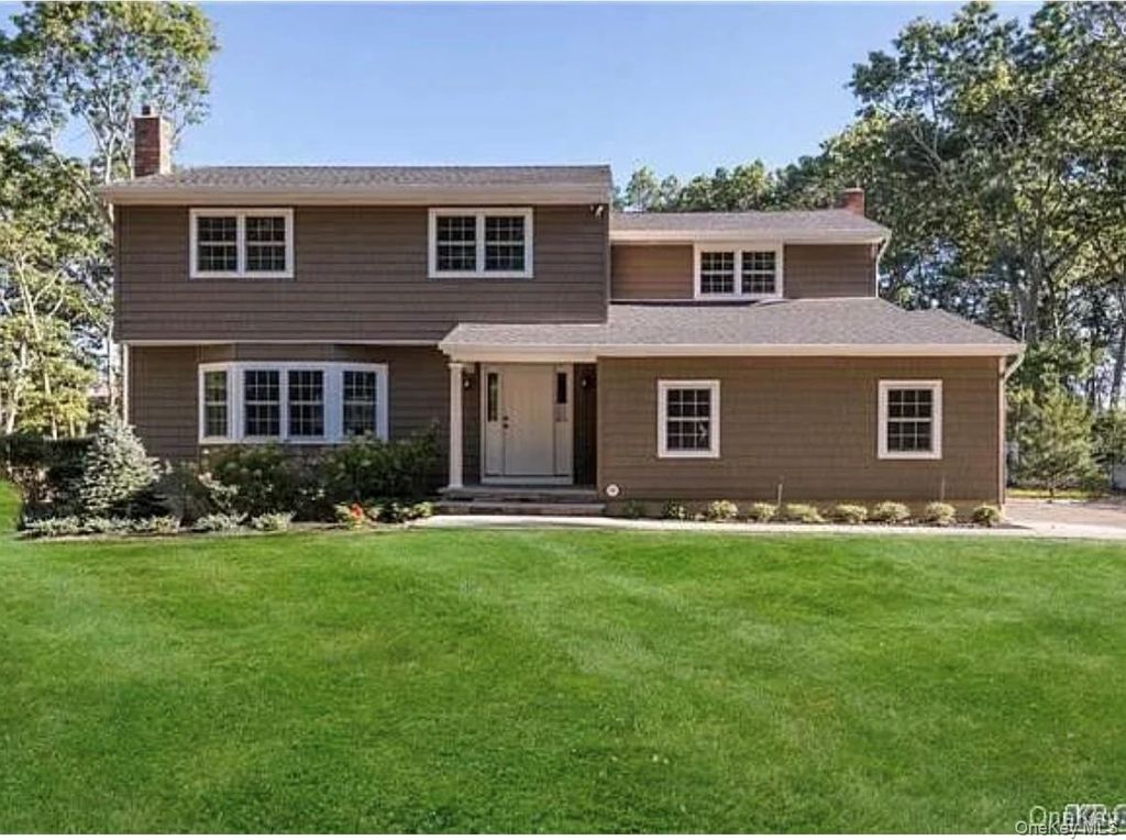 29 Thornwood Drive, Dix Hills, NY 11746