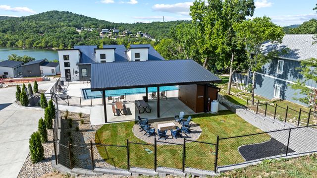 12 Cocobolo Drive 25, Reeds Spring, MO 65737