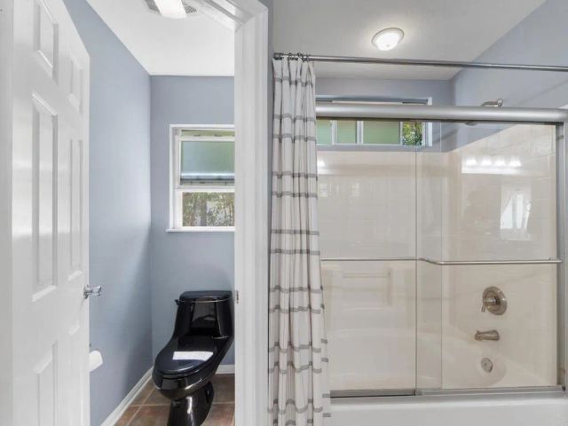 2039 Freedom Way, Vista, CA 92081