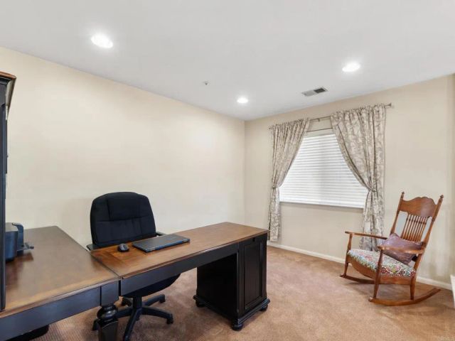 2039 Freedom Way, Vista, CA 92081