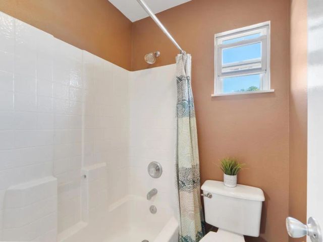 2039 Freedom Way, Vista, CA 92081