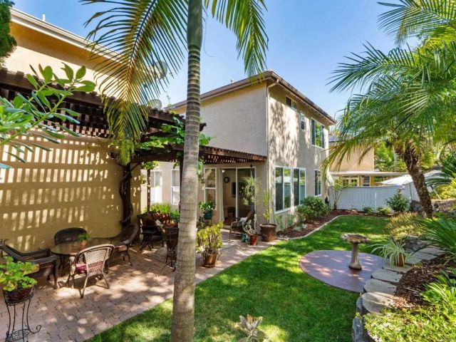 2039 Freedom Way, Vista, CA 92081