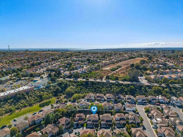 2039 Freedom Way, Vista, CA 92081