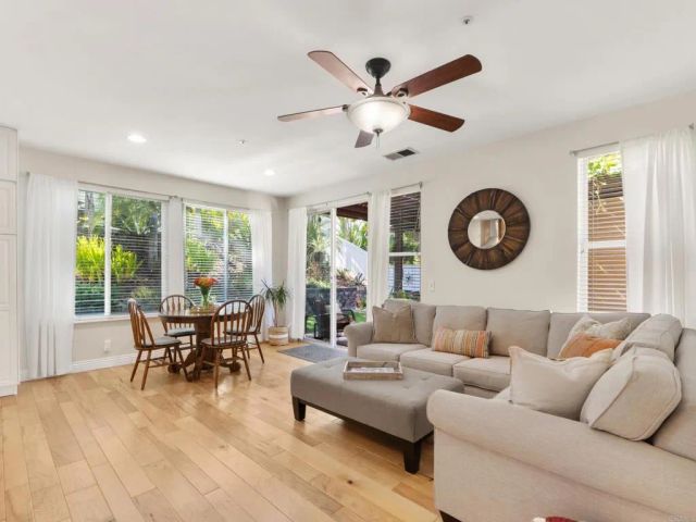 2039 Freedom Way, Vista, CA 92081