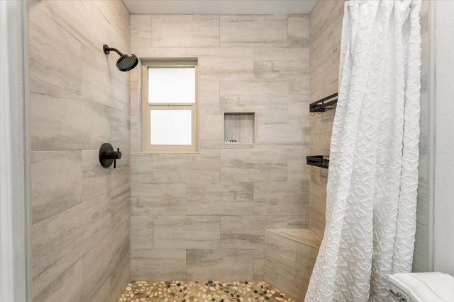 21118 Merrill Lane, Anderson, CA 96007