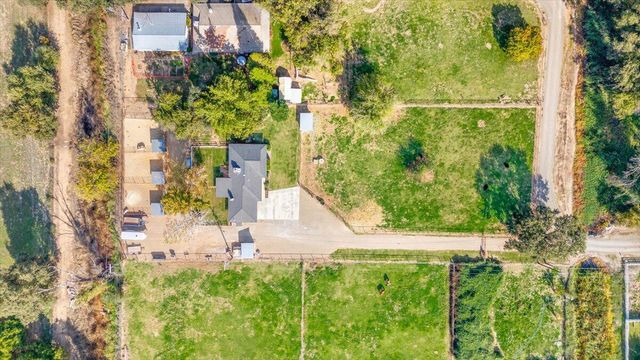 21118 Merrill Lane, Anderson, CA 96007