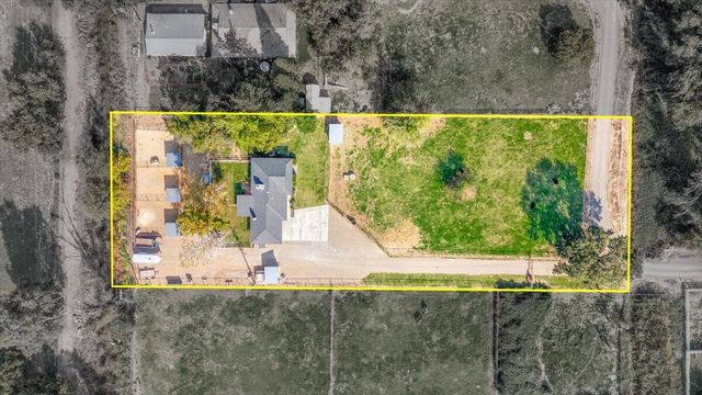 21118 Merrill Lane, Anderson, CA 96007