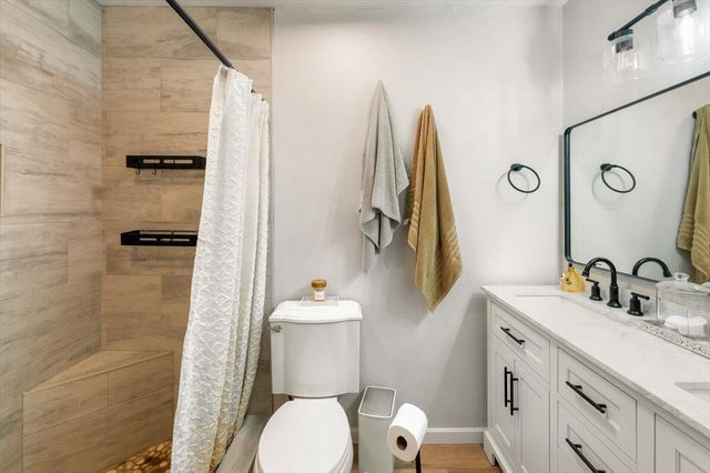 21118 Merrill Lane, Anderson, CA 96007