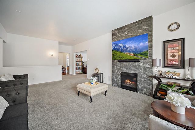 6618 Cumbre Vista Way, Colorado Springs, CO 80924