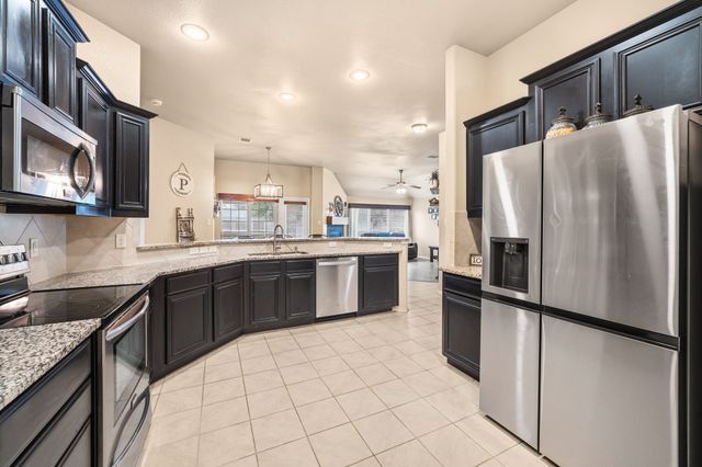 112 Sumac Drive, Waxahachie, TX 75165