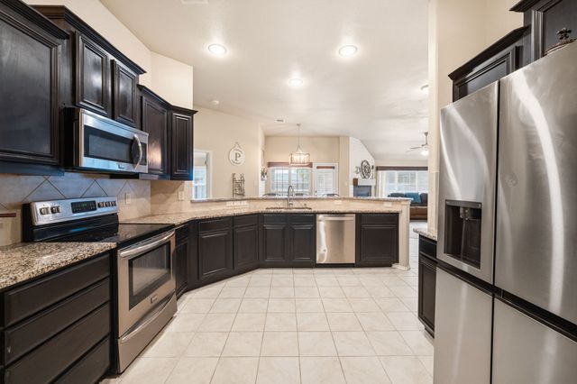 112 Sumac Drive, Waxahachie, TX 75165