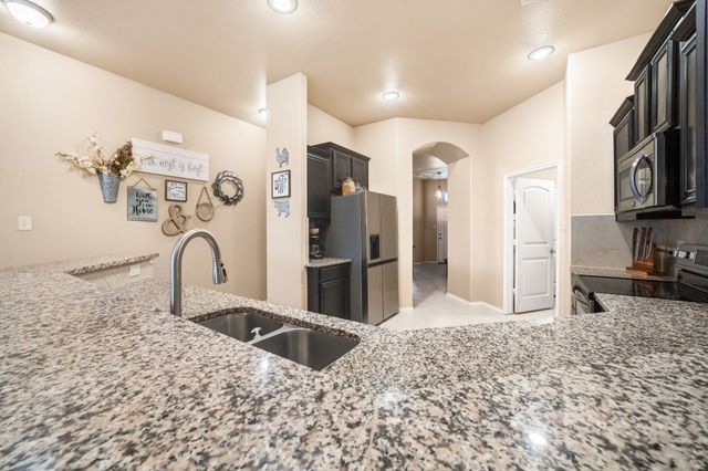 112 Sumac Drive, Waxahachie, TX 75165