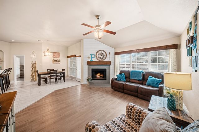 112 Sumac Drive, Waxahachie, TX 75165