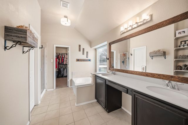112 Sumac Drive, Waxahachie, TX 75165
