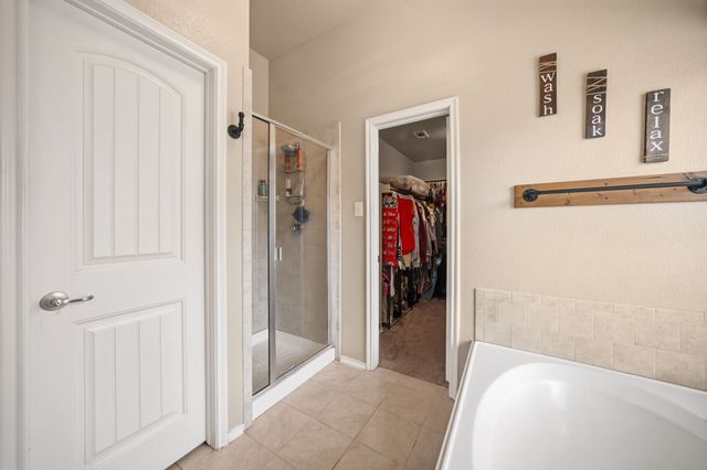 112 Sumac Drive, Waxahachie, TX 75165