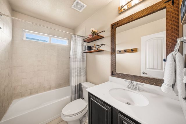 112 Sumac Drive, Waxahachie, TX 75165