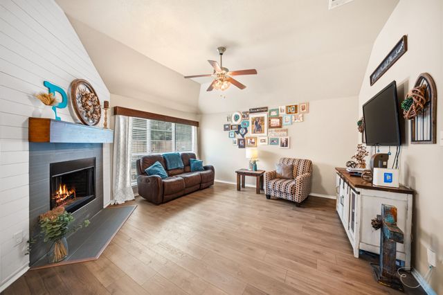112 Sumac Drive, Waxahachie, TX 75165