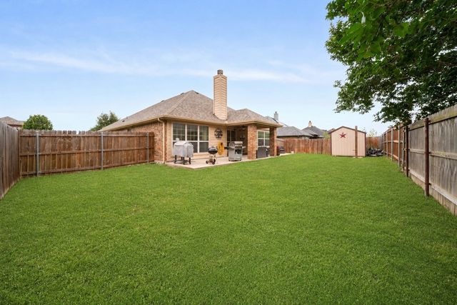 112 Sumac Drive, Waxahachie, TX 75165