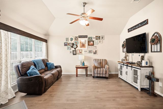112 Sumac Drive, Waxahachie, TX 75165