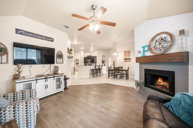 112 Sumac Drive, Waxahachie, TX 75165