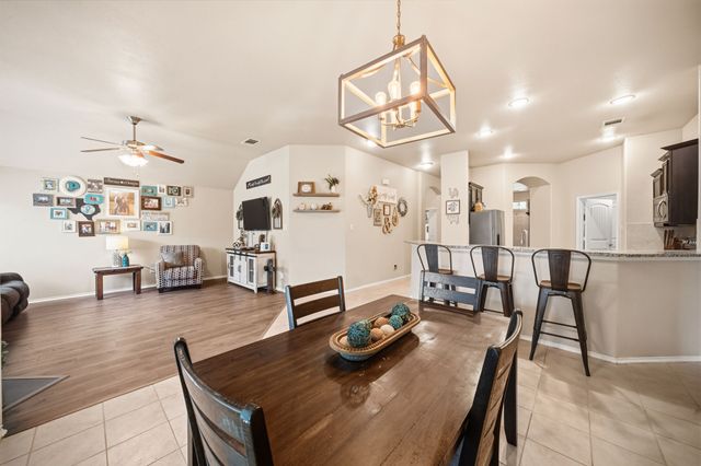 112 Sumac Drive, Waxahachie, TX 75165