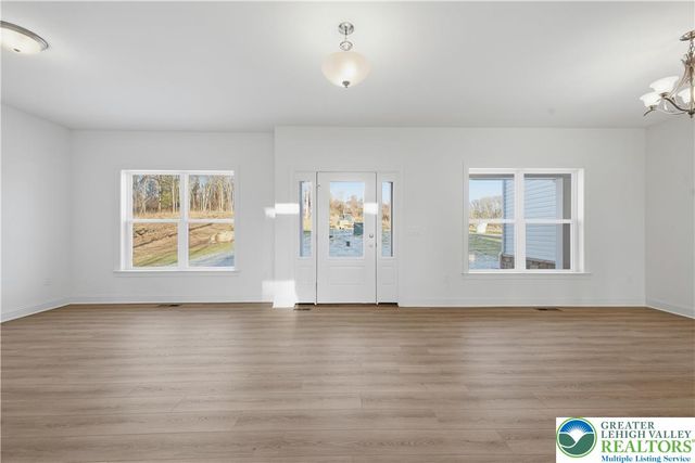 1510 Corkscrew Drive 3, Bushkill Twp, PA 18091