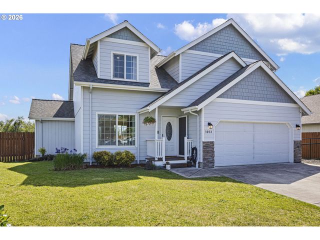 1053 HECKART Ln, Harrisburg, OR 97446