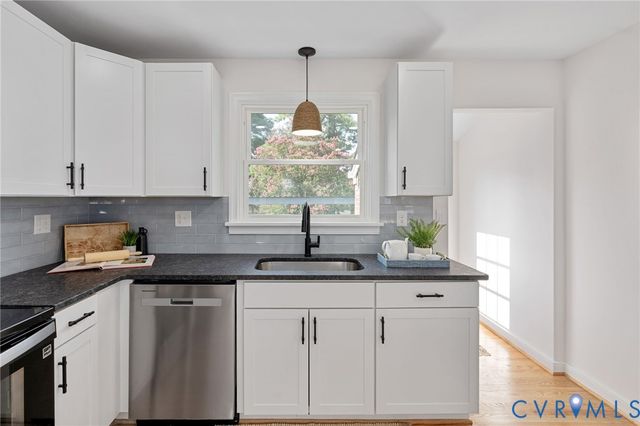 5701 Heywood Rd, Richmond, VA 23224