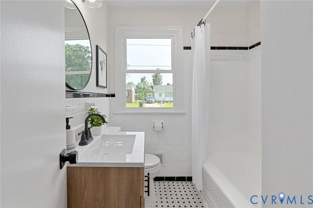 5701 Heywood Rd, Richmond, VA 23224