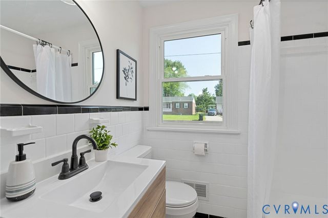 5701 Heywood Rd, Richmond, VA 23224