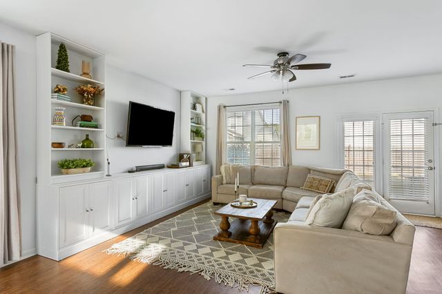 1422 Tannery Row, Johns Island, SC 29455