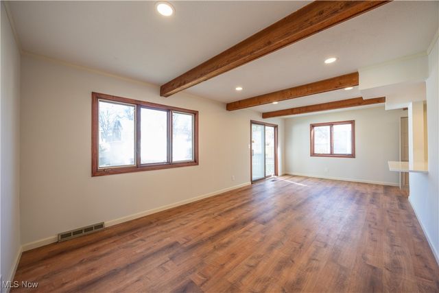 3797 Northwood Road, University Heights, OH 44118