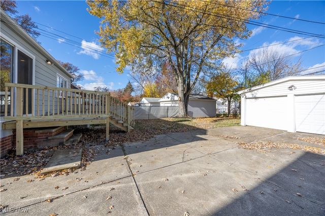 3797 Northwood Road, University Heights, OH 44118