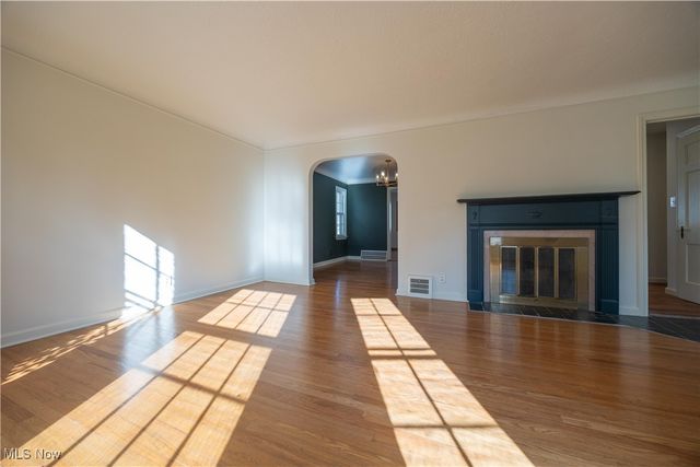 3797 Northwood Road, University Heights, OH 44118